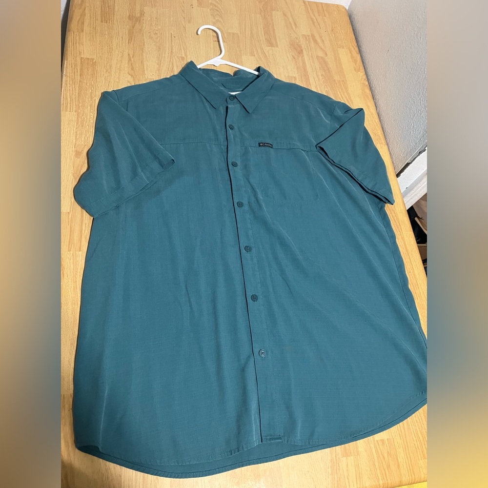 Columbia button down shirt